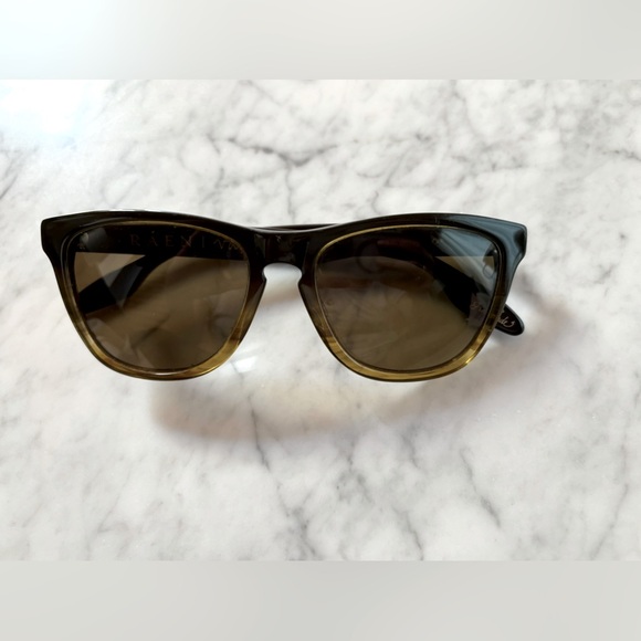 RAEN Vale Sunglasses - Picture 2 of 6